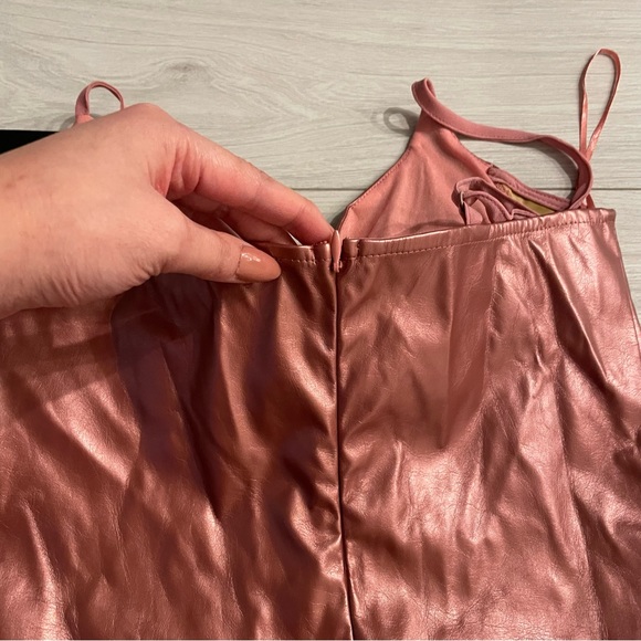 Pretty Little Thing Metallic Body-con Dress - Picture 8 of 8